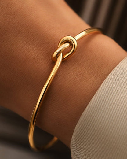 Eternity Knot Bracelet - Belfaire & Co.
